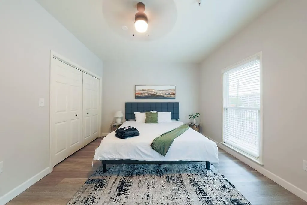 Cozy & Central 2Br Suite With Optional Parking Near Vanderbilt, Gulch & Honky Tonk Highway Nashville