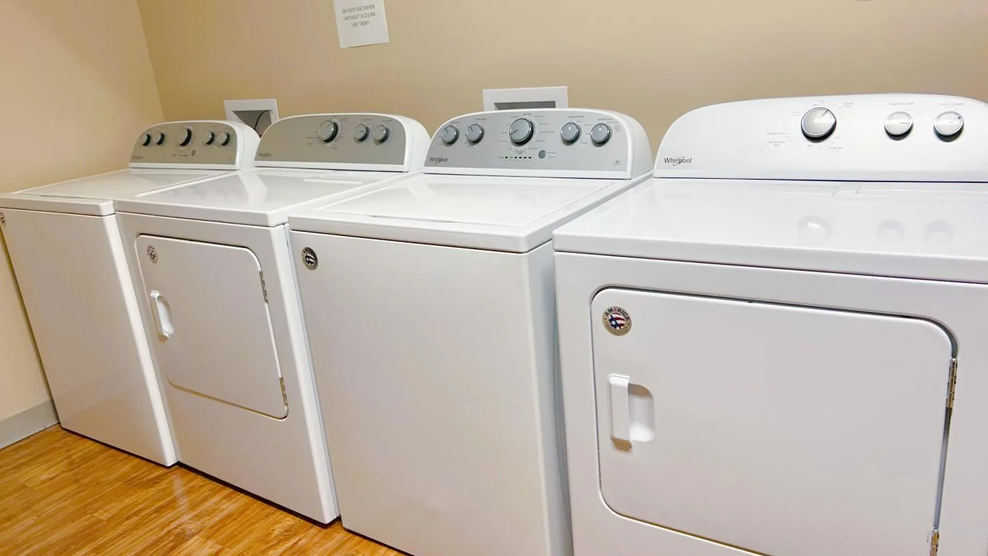 Cozy & Central 2Br Suite With Optional Parking Near Vanderbilt, Gulch & Honky Tonk Highway Nashville